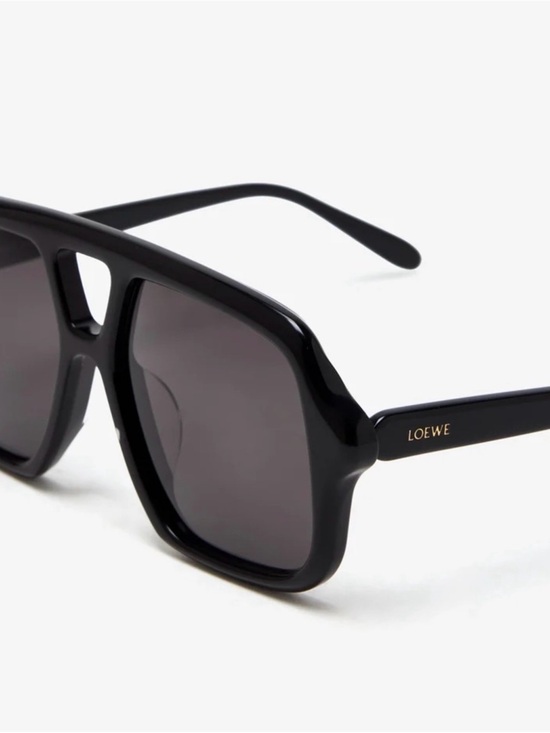 Loewe Accessories - Current Season! LOEWE’S LW40161U Slim Aviator Sunglasses